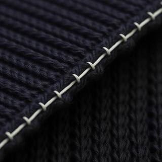 Overlock edge finishing close-up